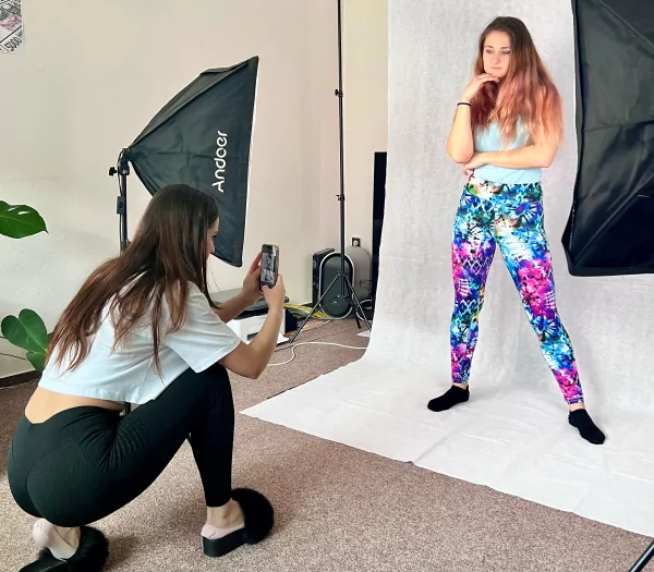 Studio na focení dámských legín Hagaap.